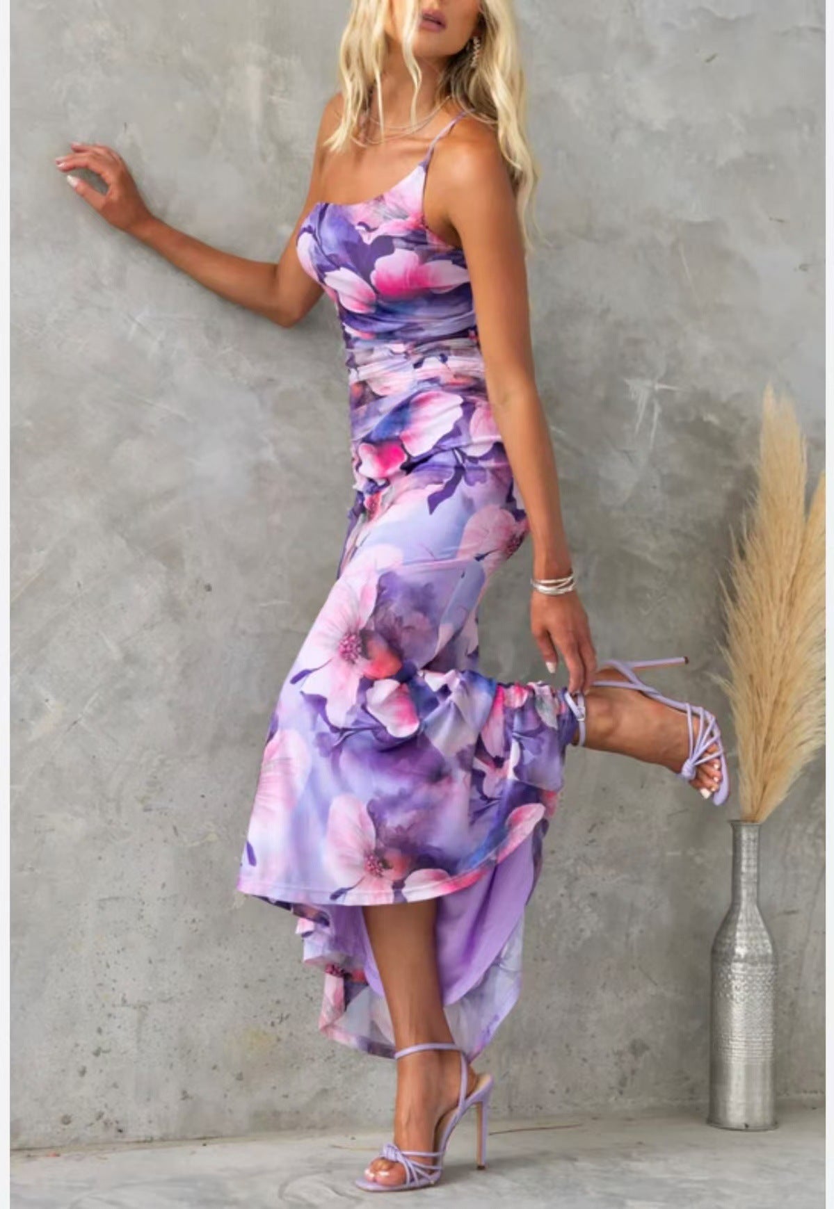 Trendy Explosive One Shoulder Floral Elastic Bodycon Dress