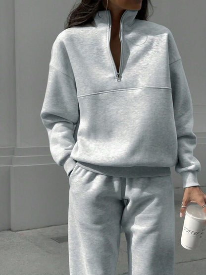 Fashion Zipper Women Two Pieces Sports Suits