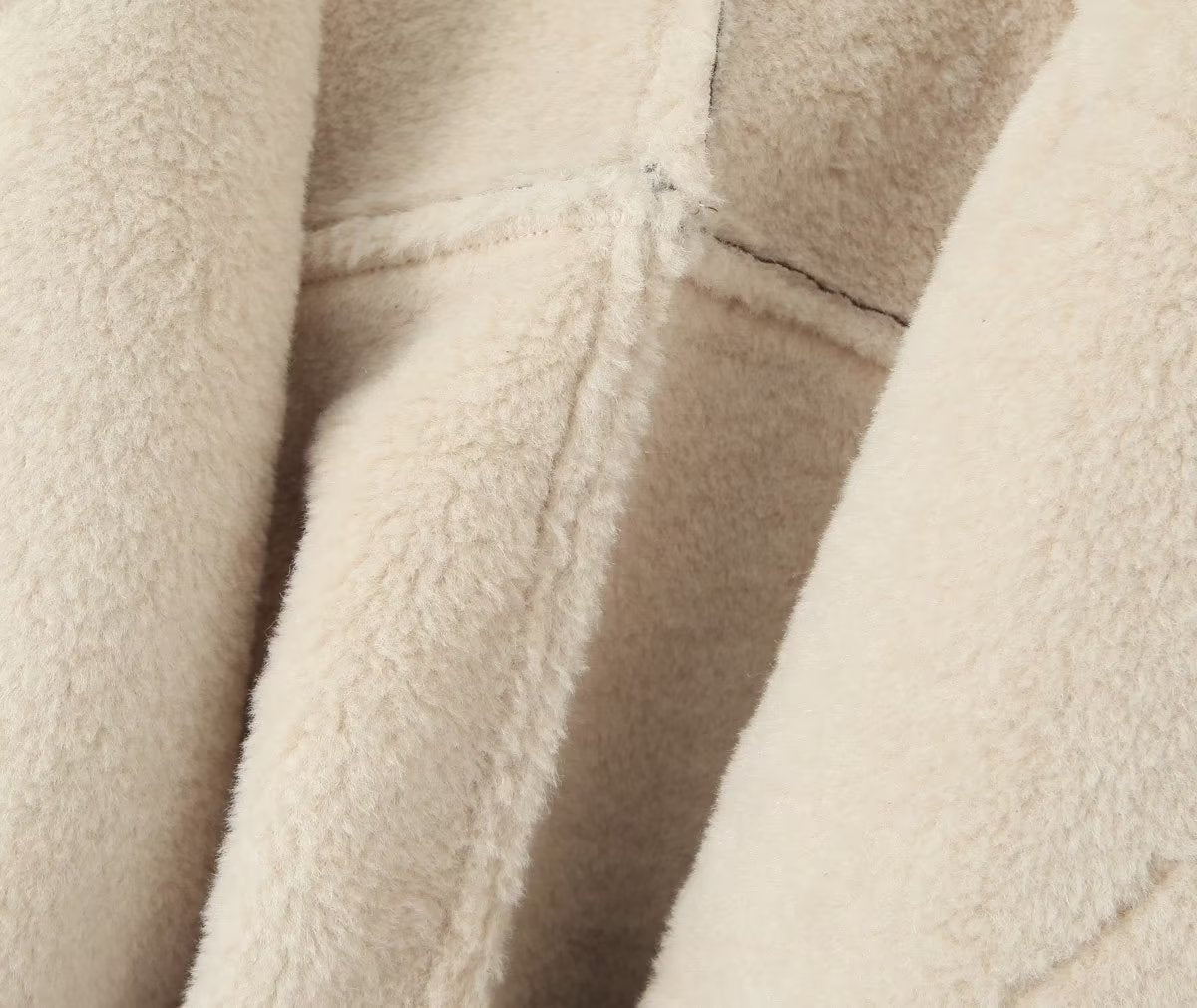 Vintage Winter Lamb Wool Outerwear for Women