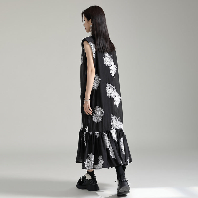 Vintage Embroidery Sleeveless Long Black Dresses with Belt