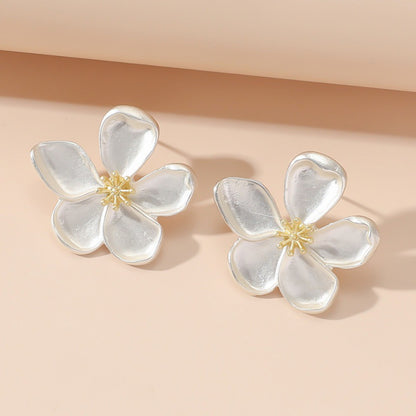 Fashion Metal Texture 3D Five-petal Flower Stud Earrings