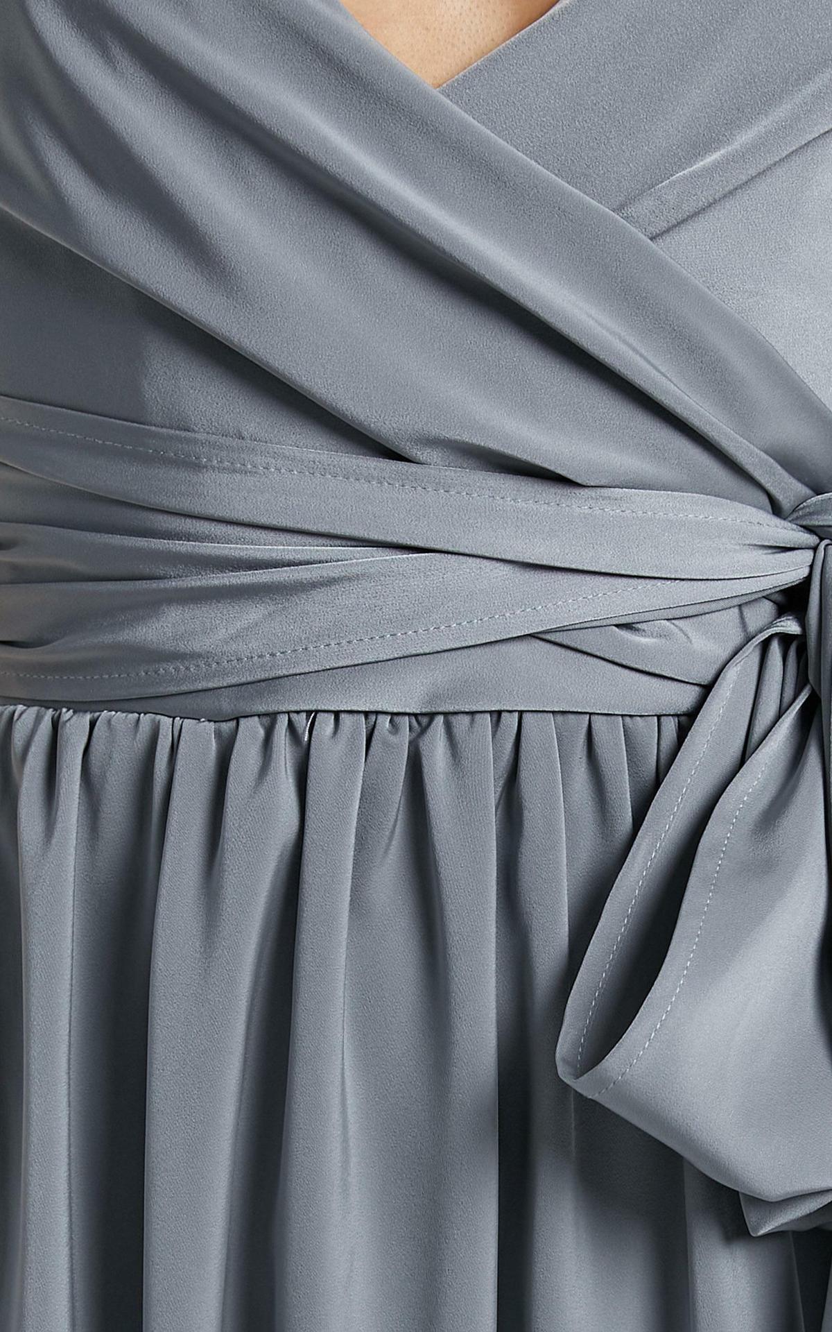 Sexy Satin Sleeveless Party Dresses
