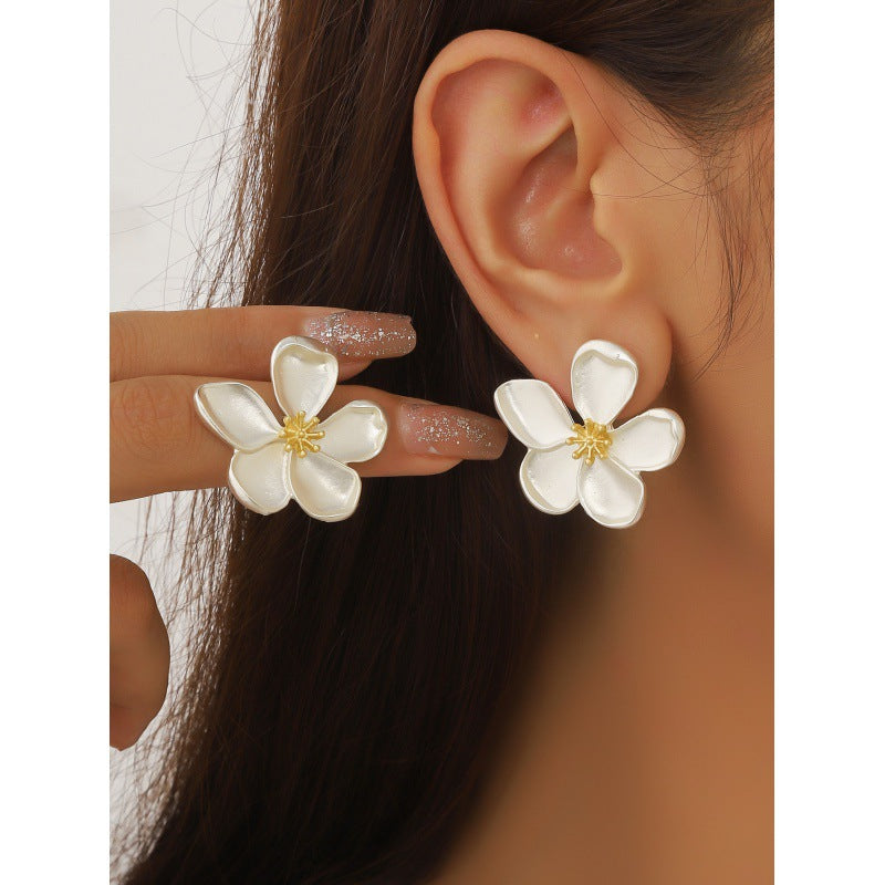 Fashion Metal Texture 3D Five-petal Flower Stud Earrings