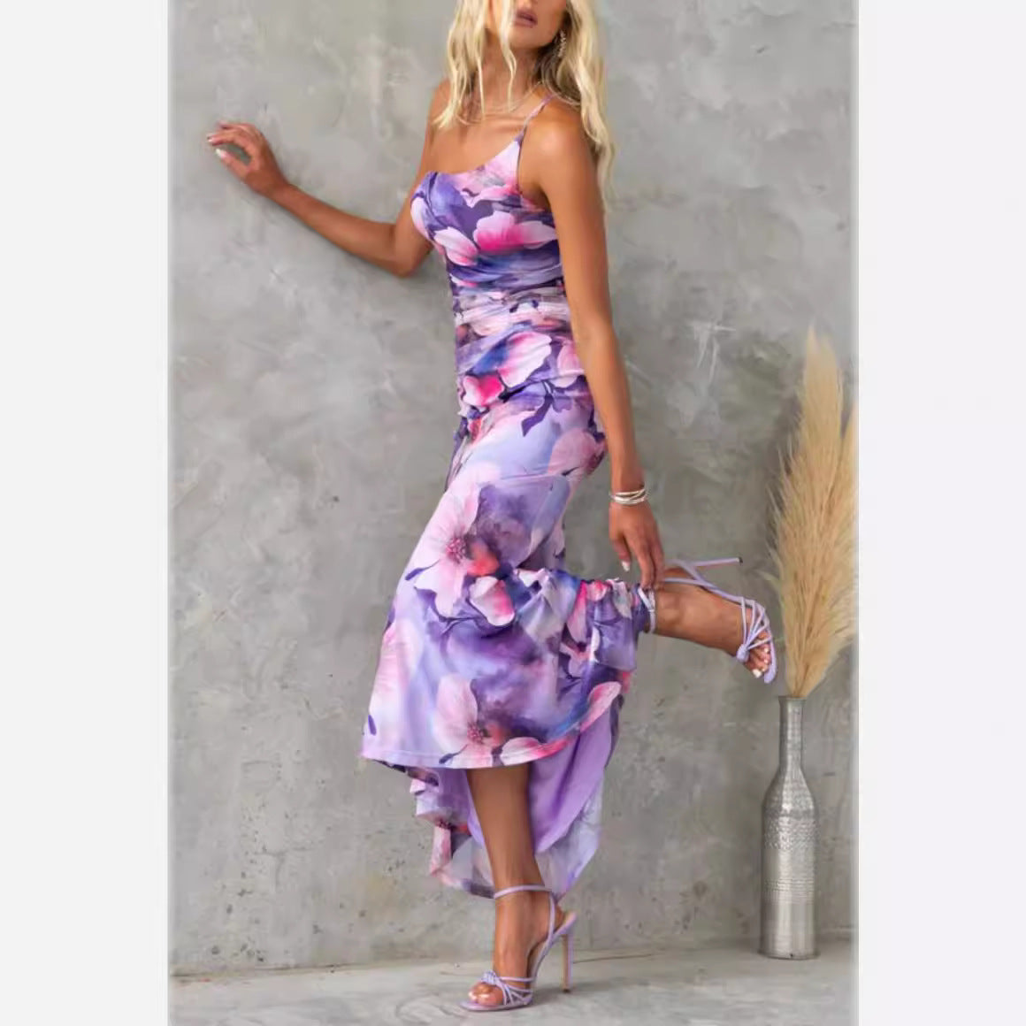 Trendy Explosive One Shoulder Floral Elastic Bodycon Dress