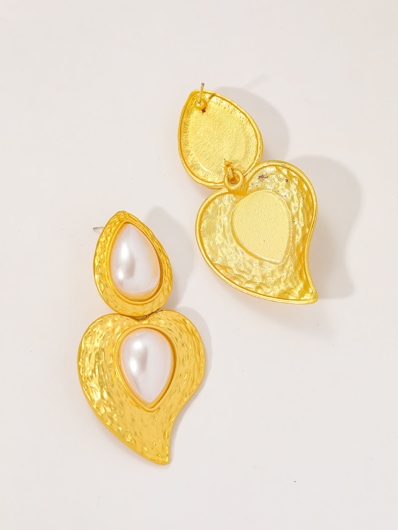 Vintage Metal Wind Oval Glossy Earrings Women's Retro Temperament Geometric Stud Earrings