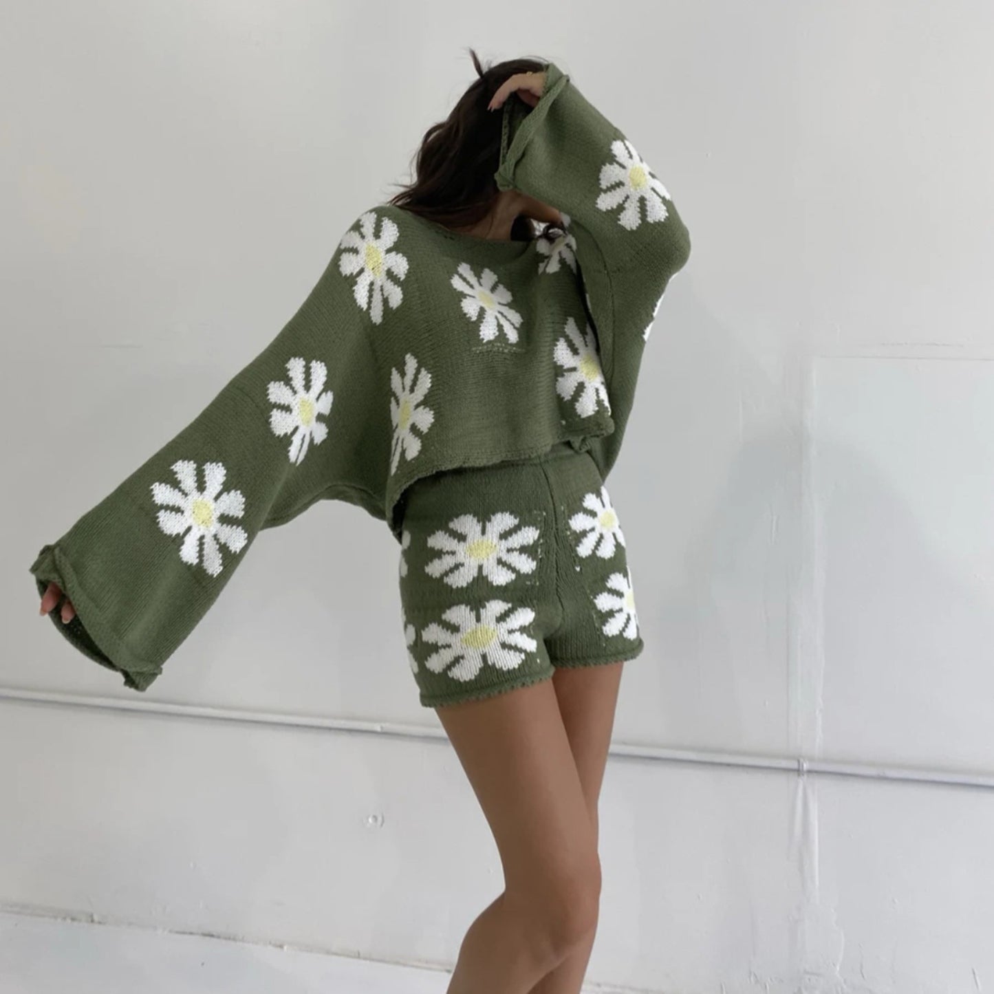 Fashion Colorful Flower Knitted Suits