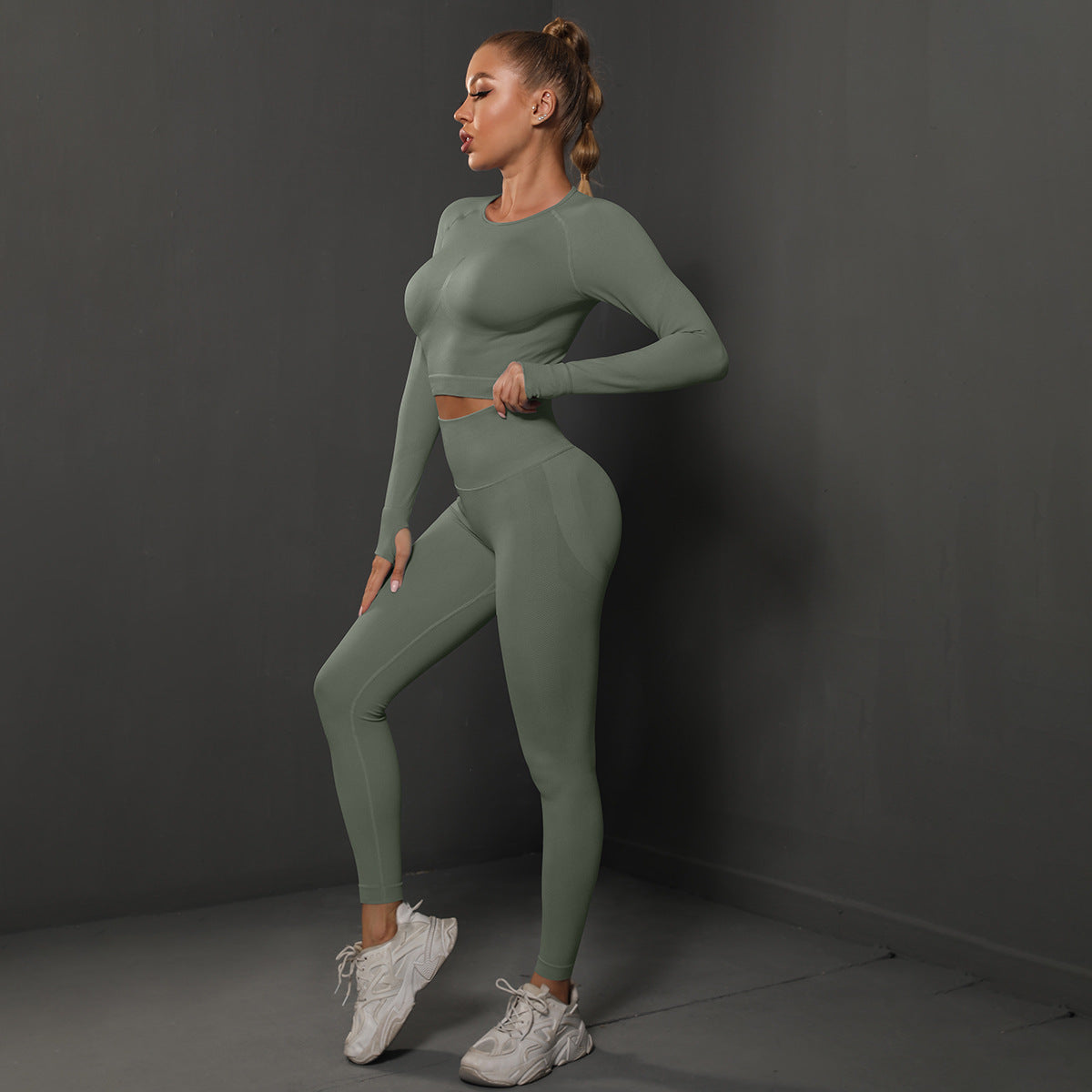 Fashion Simple Style Sports Yoga Suits for Women