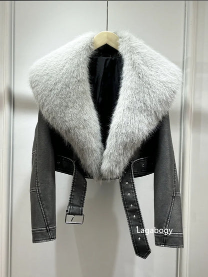 Fashion Faux Fur Collar Short Winter Warm Coat with Pockets