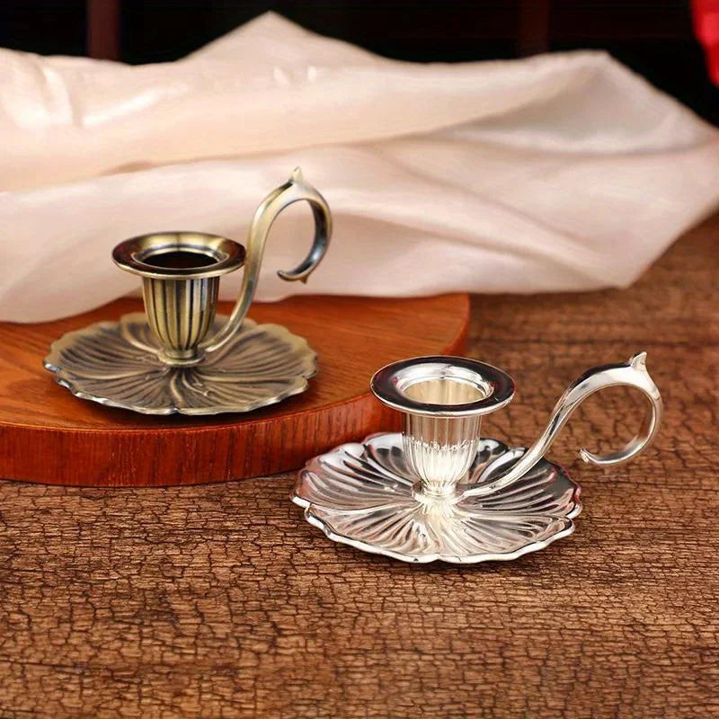 1PC European Style Candlestick Valentines Day Handheld Candle Holders Retro Single Head Candlelight Stand Taper Holder