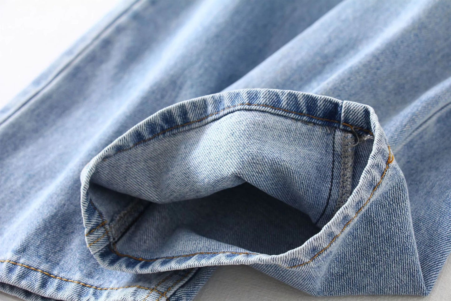 Women Broken Holes High Waist Loose Jeans
