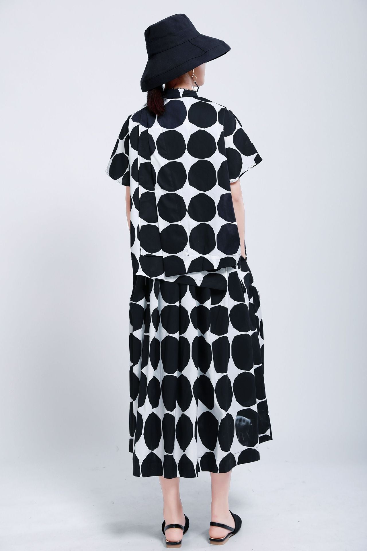 Designed Black and White Dot Short  T Shirts and Skits