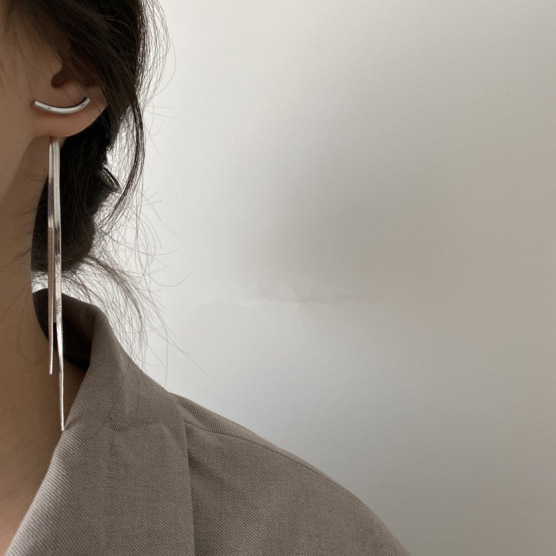 Glossy Tassle Design Women Drop Earrings