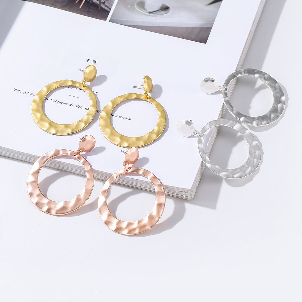 Round Shape Design Women Drop Earrings