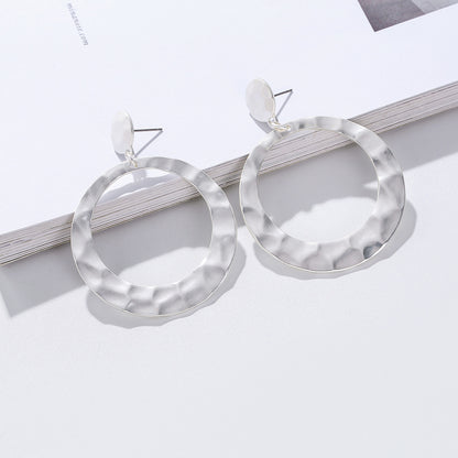Round Shape Design Women Drop Earrings