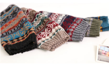 2 Pairs/Set Deer Designs Knitted Socks for Women