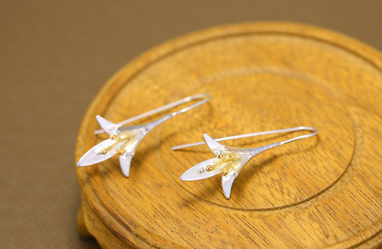 Fashion Silver Flower Design Women Earrings