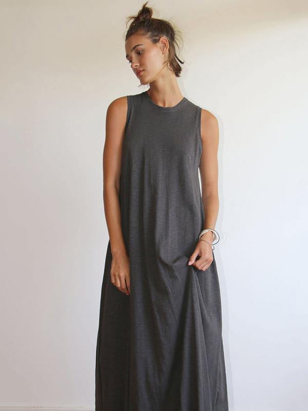 Simple Solid Sleeveless Round-neck Long Dress-STYLEGOING
