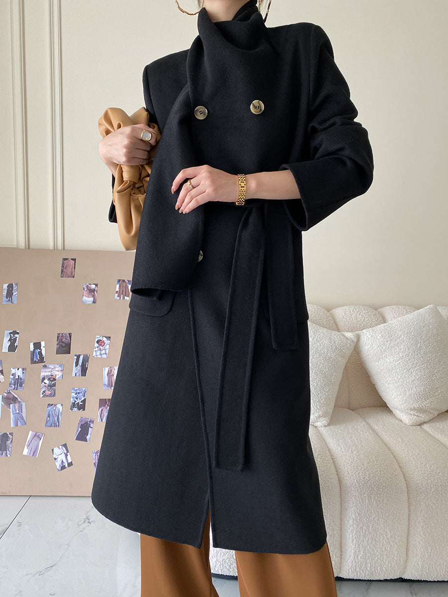 Winter Warm Designed Luxury Long Woolen Outerwear for Women