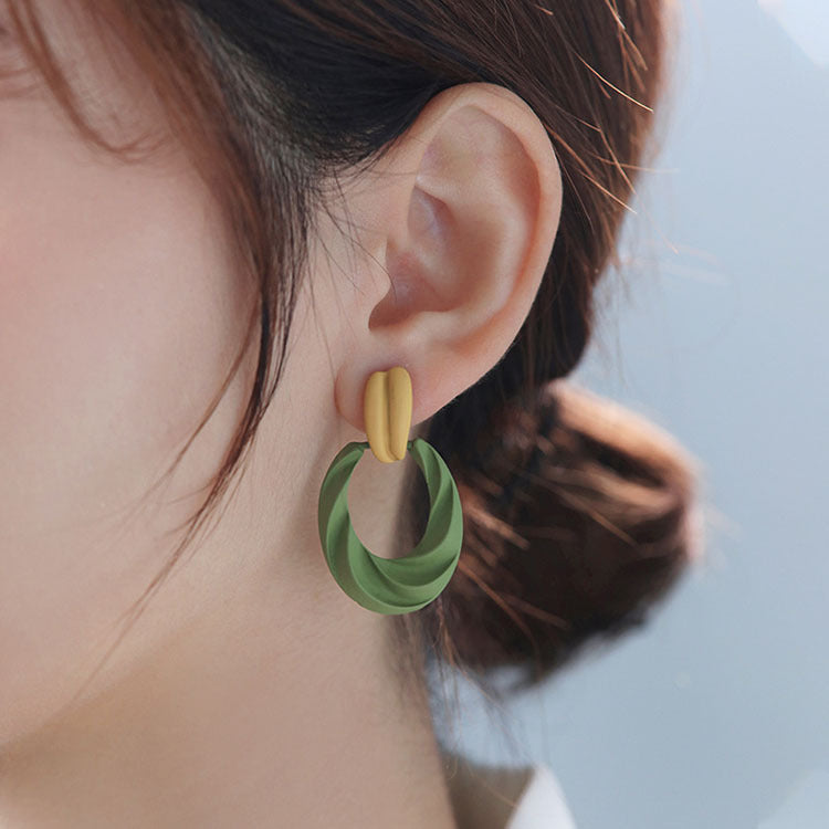 Fashion Women Round Shaped Earrings for Women