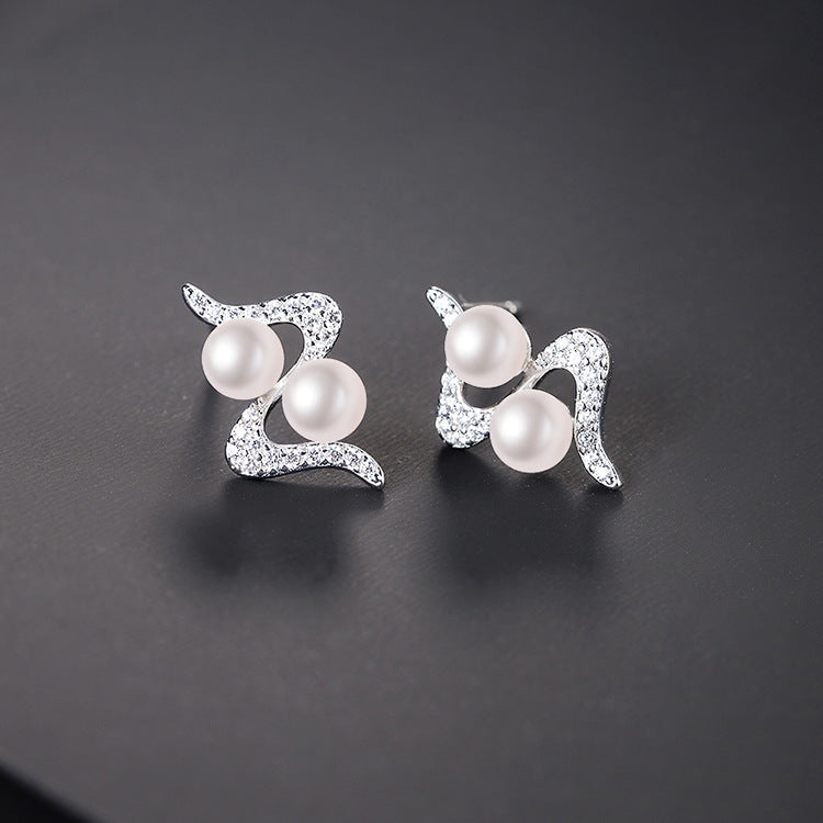 Desined Pearl Sterling Silver Earrings Studs for Women
