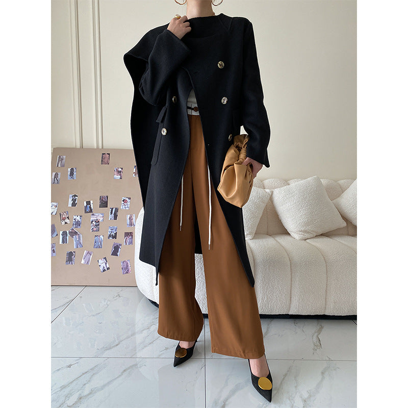 Winter Warm Designed Luxury Long Woolen Outerwear for Women