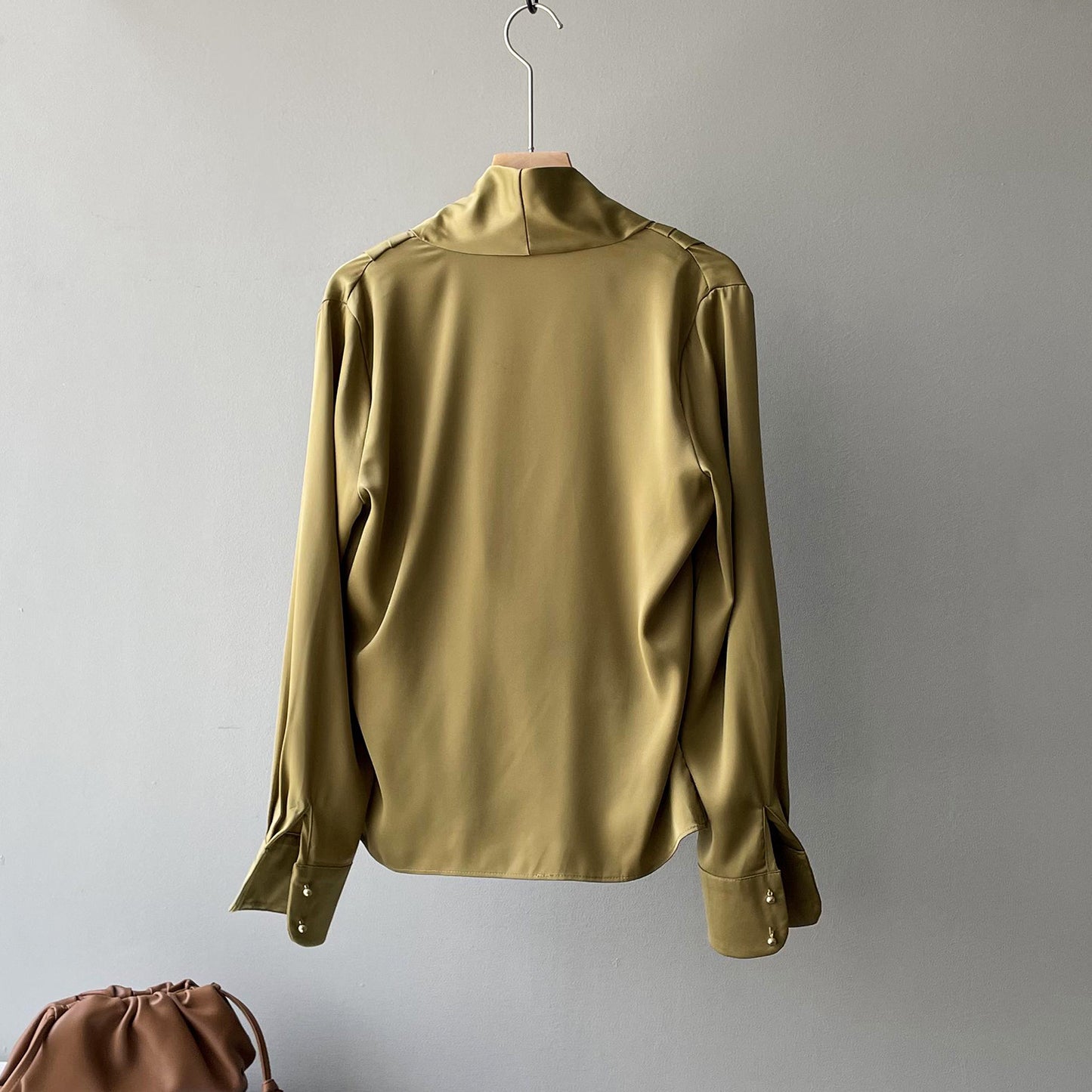 Elegant Satin Long Sleeves Office Lady Shirts