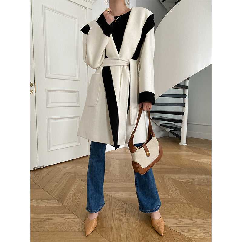 Luxury White Black Woolen Outerwear for Women