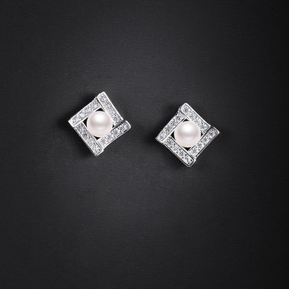 Desined Pearl Sterling Silver Earrings Studs for Women