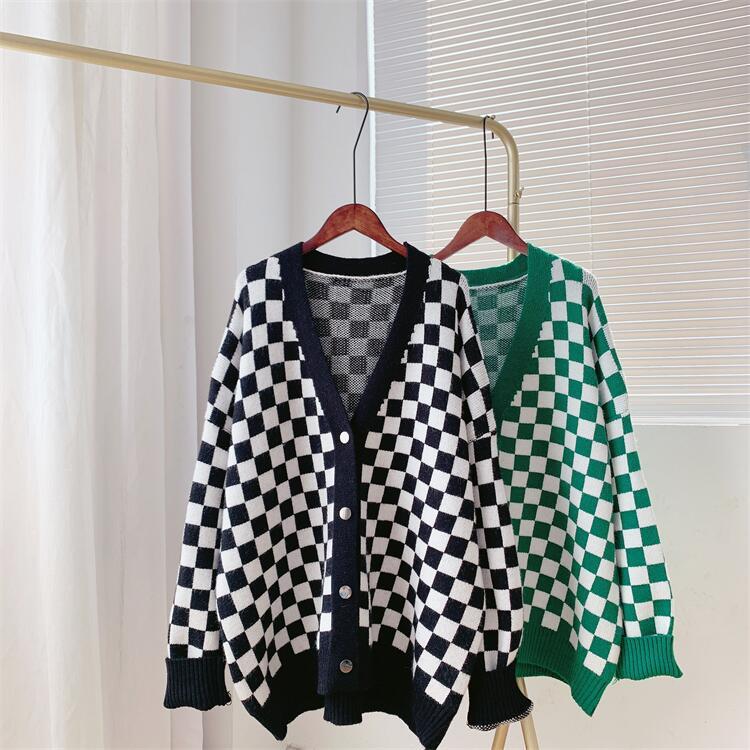 Women Chessboard Print Loose Knitting Cardigans