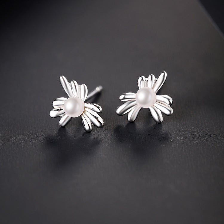 Desined Pearl Sterling Silver Earrings Studs for Women