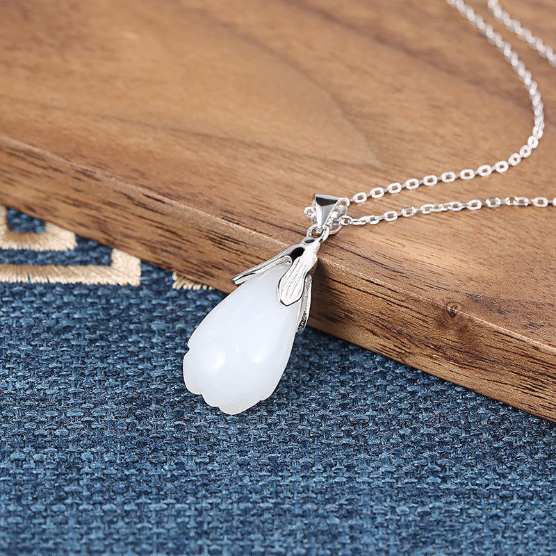 Elegant Sterling Sliver Nephrite Necklace for Mother's Gift