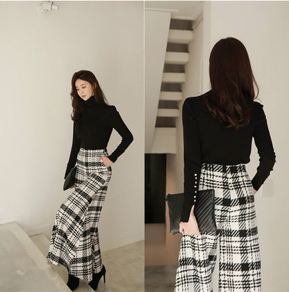 Wide legs pants with Black and White Plaid