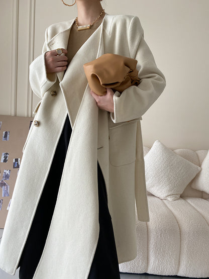 Winter Warm Designed Luxury Long Woolen Outerwear for Women
